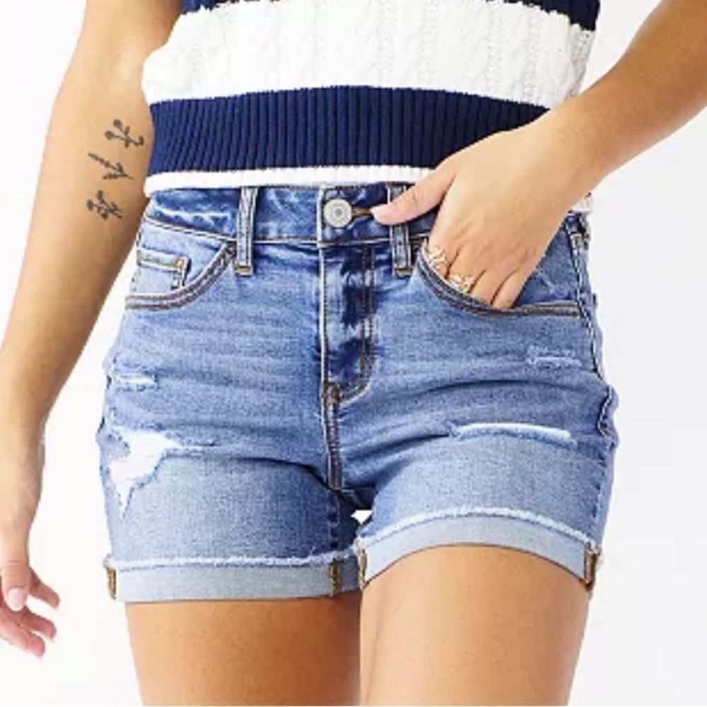 So Juniors' SO® Low-Rise Midi Shorts Shortie Light Blue 14 nwt‎